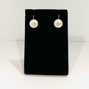 Vintage Marvella Cream Faux Pearl Stud Screwback Gold- Tone Earrings.